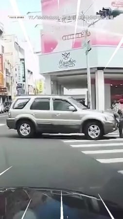 【過馬路慘遭撞飛】汽車疑未注意前方　直接撞倒2名行人
