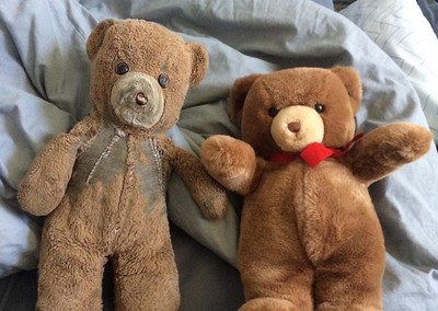 買兩隻相同泰迪熊，媽選擇將一隻塵封30年