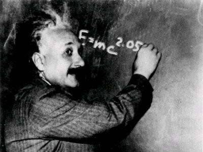 愛因斯坦其實超會把妹？15金句揭透他超凡的生活智慧