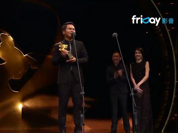 第52屆金馬獎頒獎典禮，最佳原創電影歌曲，《太陽的孩子》主題曲《不要放棄》，舒米恩。（圖／翻攝自friDay影音）
