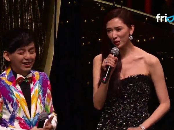第52屆金馬獎頒獎典禮，主持人林志玲拼了，「愛的公主抱」黃子佼。（圖／翻攝自friDay影音）