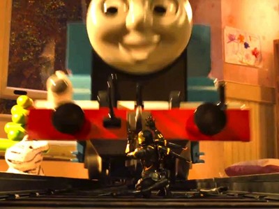 看了就會作噩夢！湯瑪士小火車被改成「地獄多腳獸」