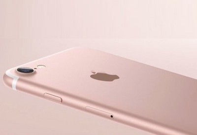 不送iPhone7就分手被罵翻　女友喊冤：在一起兩年了耶