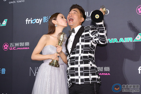 吳宗憲與女兒吳姍儒主持的《小明星大跟班》獲得今年電視金鐘獎綜藝節目主持人獎的殊榮。