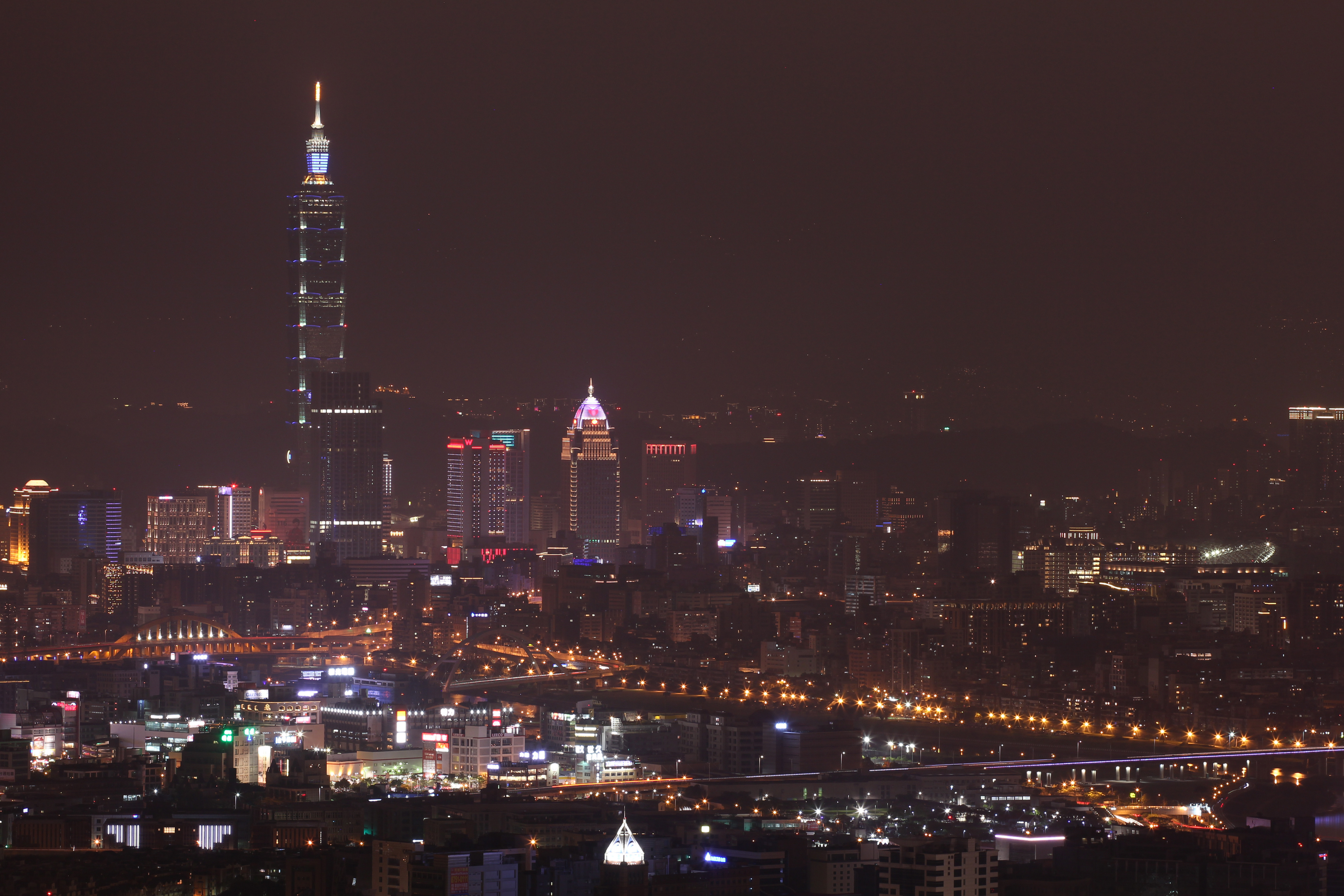 台北市無敵夜景推薦。（圖／網友陳柏瑞提供，請勿隨意翻拍，以免侵權。）
