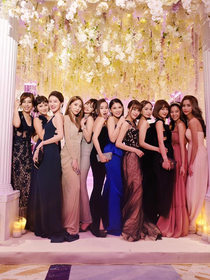 吴思颜举办婚礼，女宾客许多都来自模特儿圈，合照超美&