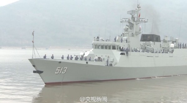 中國海軍056A型導彈護衛艦「鄂州艦」正式入列。（圖／翻攝自央視微博）