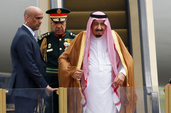 沙烏地阿拉伯國王沙爾曼出訪亞洲，總共組成1500人的代表團。（圖／路透社）