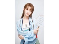 外表擁有空靈氣質的Yurisa，她被封為「南韓第一美少女」。（圖／翻攝自臉書）