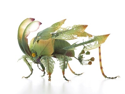 迷幻「精靈蟲」雕塑彷彿只在夢裡會出現，蟲是假的葉子也是假的
