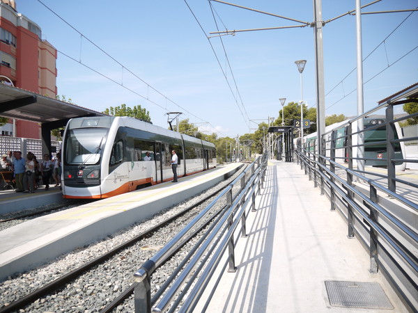 基隆輕軌tram-train示意圖、簡易路線圖。（圖／鐵工局提供）