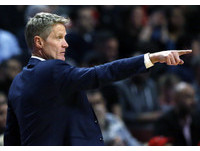 勇士教頭柯爾(Steve Kerr)給予公鹿當家一哥相當高的評價。
