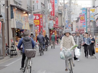日本單車闖人行道不被罵？「我慢精神」解釋台日交通最大差異