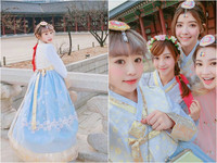 「中學生女神」紀卜心是網拍人氣模特兒，可愛無辜的臉蛋和獨特穿衣風格深受粉絲喜愛。她身穿韓服的俏麗模樣驚豔粉絲，網友驚呼超像迪士尼裡的愛麗絲。