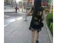 其實開洞開成這樣也是一種美感。
