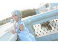 今年18歲的kaka在cosplay界小有名氣，家中有一百多套服裝，價值逼近數萬元。