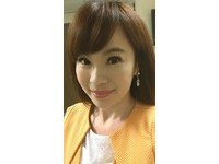 徐嘉瑜從2009年開始學接睫毛，並從朋友圈開始慢慢經營，在眾多朋友的介紹之下，逐漸有了穩定客源。