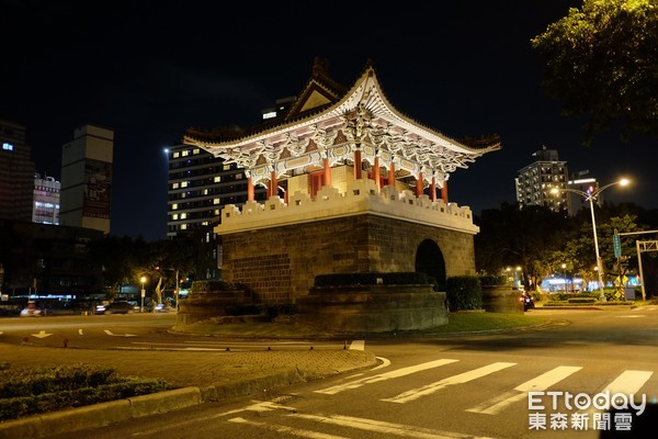 与北门同时期兴建的东门,南门,小南门,同为台北市历史发展过程中重要