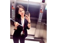 擁有早稻田大學高學歷，更在台灣四大會計事務所之一的資誠任職。