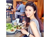 平時認真工作之外，也很享受生活，時常在網路上分享日常照片。