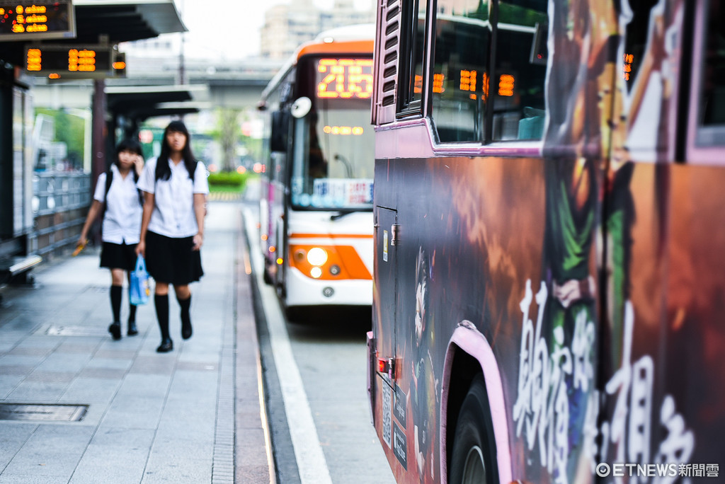 ▲▼ 公車族,學生,公車（圖／記者張一中攝）