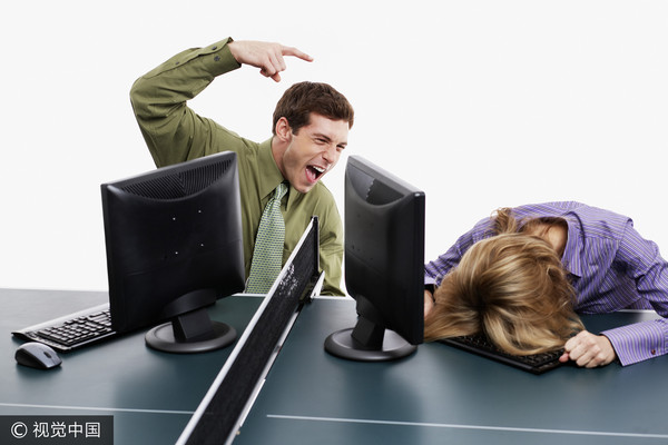 ▲聊是非用圖,男女,兩性,男人,抱怨,魯蛇。(圖/CFP)