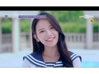29日《偶像學校》的主題曲《因為漂亮》MV曝光，有網友發現其中一名學生就是日前紅到南韓的蔡瑞雪。