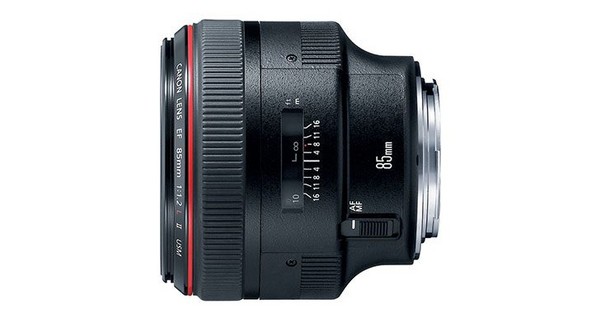相機收購,鏡頭收購Canon ef 85mm f/1.2L II USM 鏡頭。（圖／記者莊友直攝）