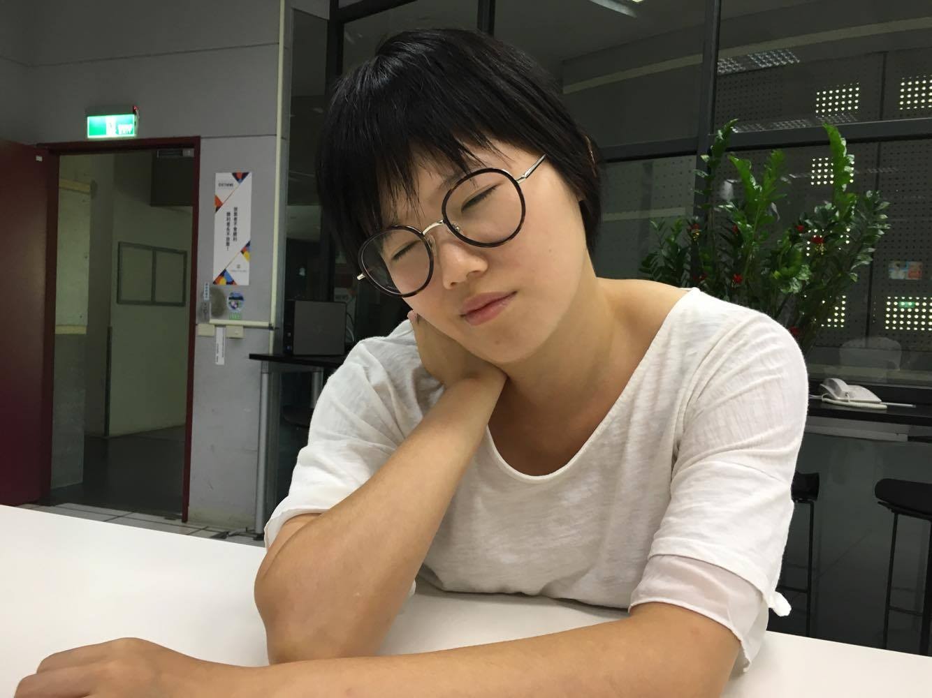 肩頸痠痛,疲勞,肌肉痠痛,累。(圖/記者李佳蓉攝)