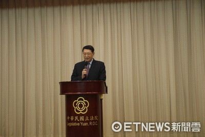 实习生大丢水球!立法院喊移送法办 国民党团:小