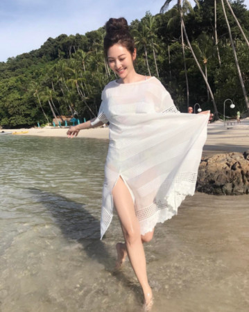 ▲▼曾莞婷泰國放風C奶。（圖／翻攝自曾莞婷IG）