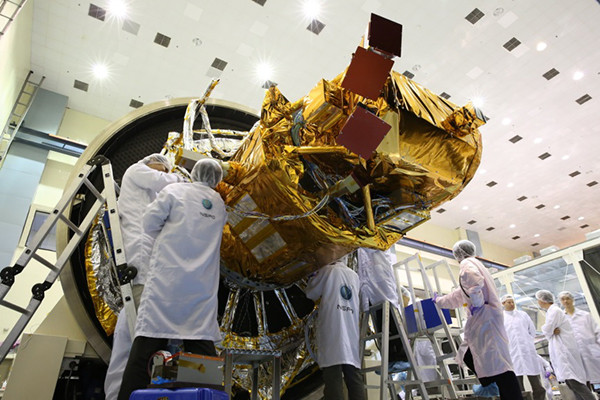 ▲▼福爾摩沙衛星五號(簡稱福衛五號)為我國首枚自主發展的高解度光學遙測衛星。（圖／太空中心提供）