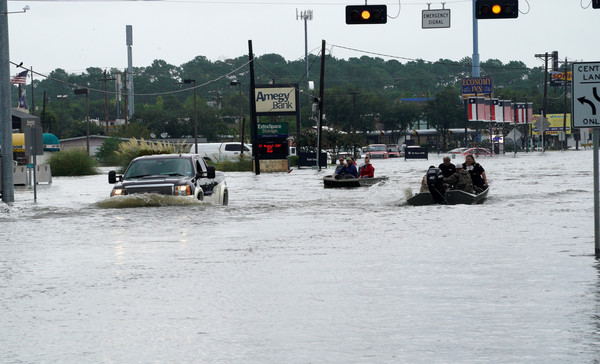 ▲▼美國12年來最強颶風哈維（Harvey）讓休士頓大淹水。（圖／路透社）