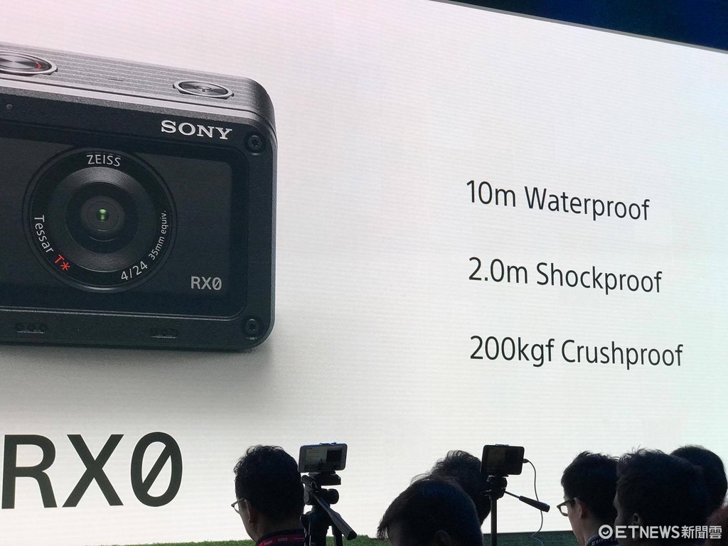 Sony RX0三防运动相机登场:可录4K、支援VR