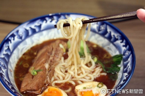 ▲滇饌過橋米線餐點。（圖／記者華少甫攝）