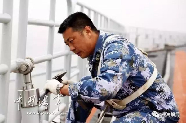 解放軍航空保障部門支持設備區隊區隊長翟國成。（圖／翻攝自微信公眾號觀海解局）
