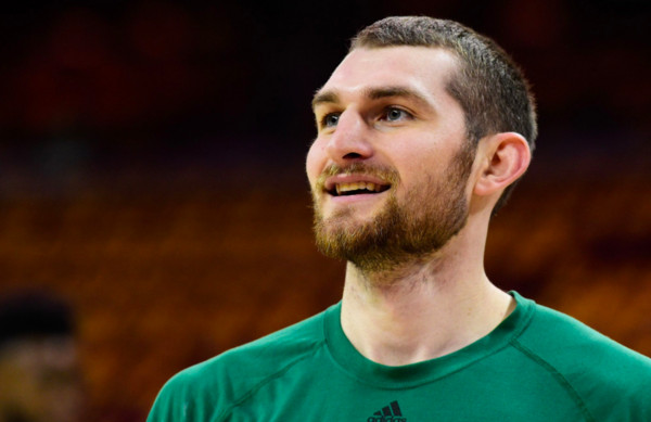 ▲前塞爾提克、現籃網齊勒(Tyler Zeller)。（圖／翻攝自推特CelticsBlog‏）