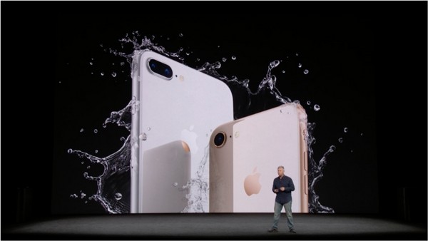 Apple iPhone 8、8 Plus發表。（圖／翻攝字官網）