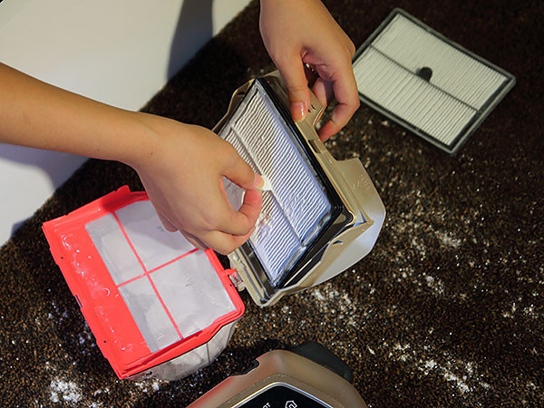 ▲ 伊萊克斯掃地機器人PUREi9高貴登台:不勾線、超聰明。(圖/記者鄭惟仁攝)