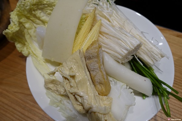 ▲桃園溫野菜日式吃到飽涮涮鍋。（圖／Viviyu提供）