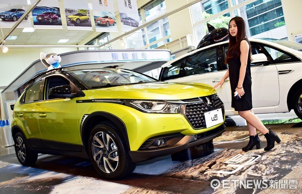 ET話車／小資女購車攻略　貸款分期、保險掛名你知道幾分？（圖／記者游鎧丞攝）