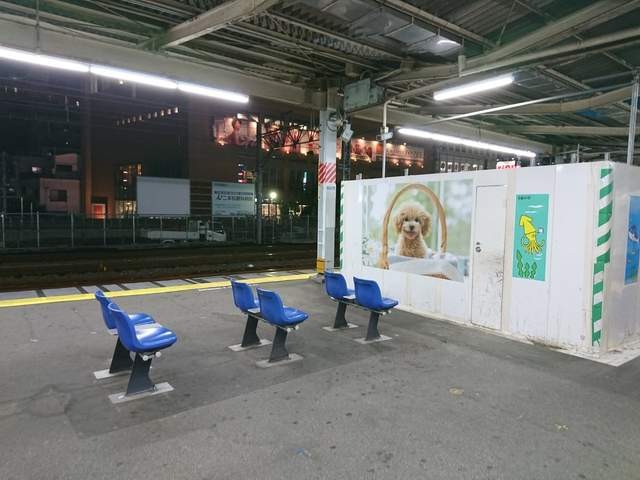 ▲▼東京新小岩車站成自殺聖地，站方防堵方法超蠢。（圖／翻攝自推特，simakaze485）