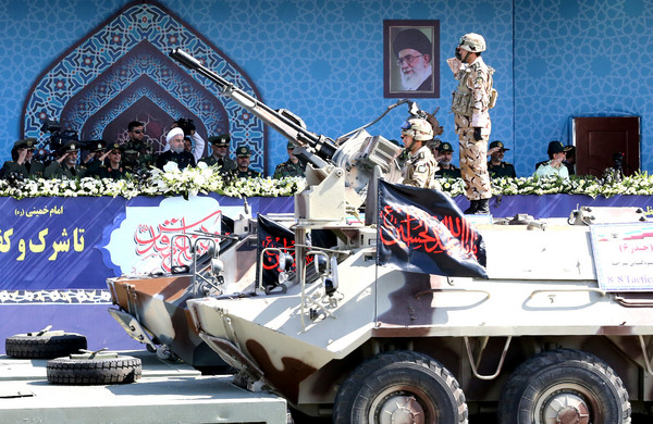 ▲▼伊朗首都德黑蘭舉行閱兵儀式。（圖／路透社）