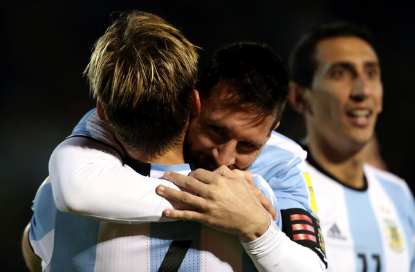 ▲梅西率領阿根廷晉級世足賽。（圖／路透社）