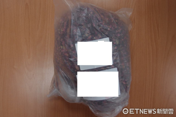 ▲玫瑰花瓣驗出致癌著色劑 「曼寧」270KG茶葉邊境卡關。(圖/食藥署提供)