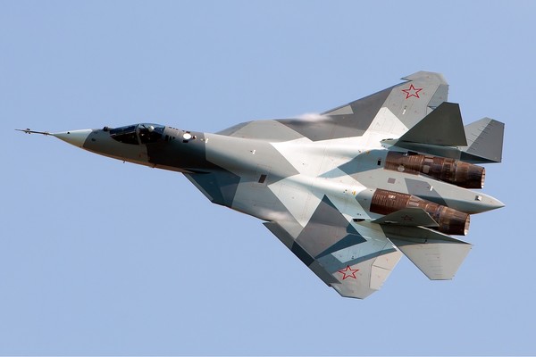▲▼蘇-57戰鬥機原型機命名為T-50，由俄羅斯蘇霍伊航空集團（Сухой）設計。（圖／翻攝自維基百科）