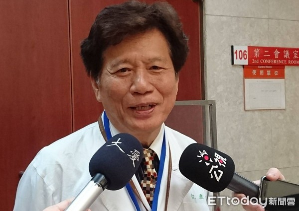 ▲喘咳誤以為肺阻塞30年 他一測過敏原..才知是新病ACO。(圖/記者嚴云岑攝)