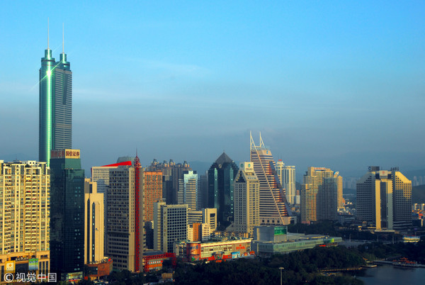 ▲▼位於深圳市的摩天大樓「信興廣場」是當地重要地標，由於土地拍賣價格昂貴，因此擁有「地王大廈」稱號。（圖／CFP）