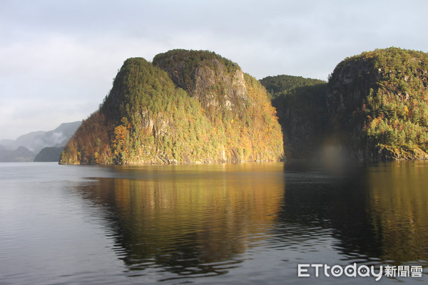 ▲挪威峽灣。(圖/記者黃士原攝)