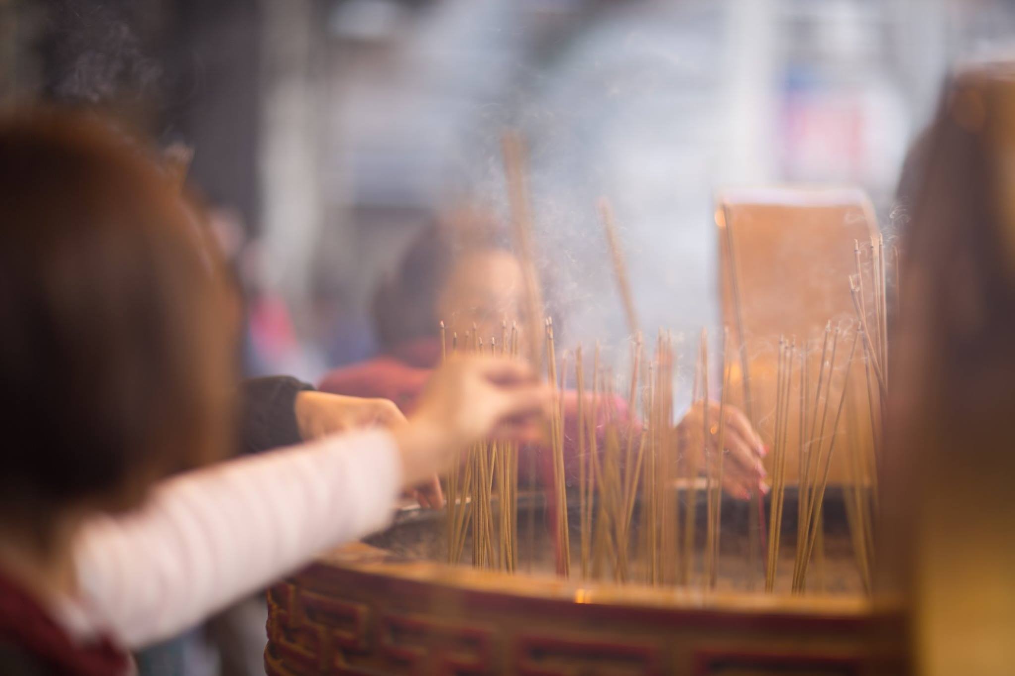 ▲▼拜拜,行香,廟裡祈福(圖/記者林世文攝)